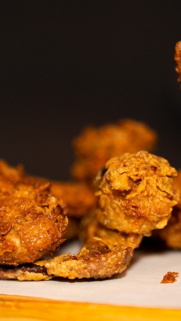 Southern fried chicken wings